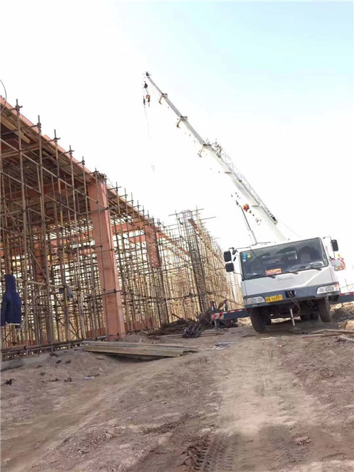 于洪区吊车作业的安全注意事项有哪些？